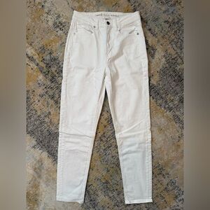 American Eagle Women’s White Jeans, Size 2 Long